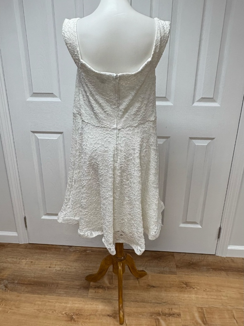 City Triangles Gorgeous White  Dress - Plus -‎  Size 18. - Picture 2 of 14